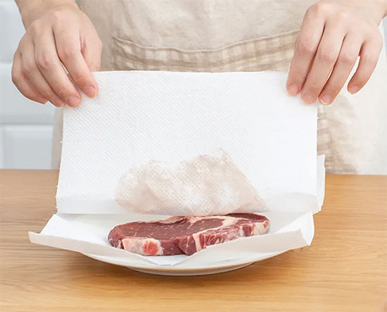 Preserving-Freshness-Moisture-Control-with-Kitchen-Paper-Towels