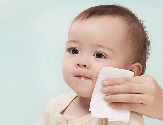 Best-Natural-Baby-Wipes-Ultimate-Guide-for-Healthy-Newborn-Skin-Care