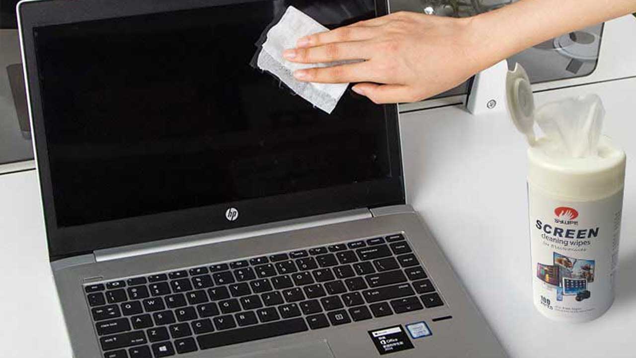  How to Clean Your Laptop Touch Screen with Specialized Wet Wipes?