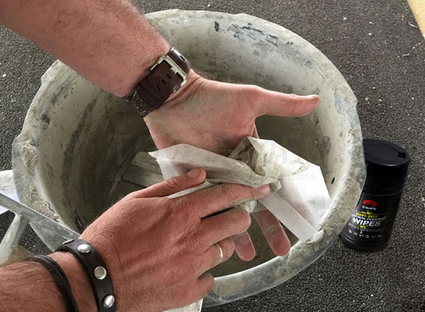 How-to-Properly-Use-Heavy-Duty-Industrial-Hand-Wipes？