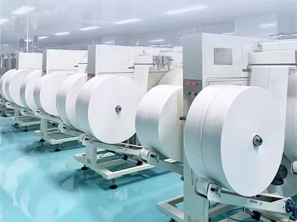 Preparation-of-spunlace-nonwovens-before-production-in-wet-wipes-factories Preparation-of-spunlace-nonwovens-before-production-in-wet-wipes-factories