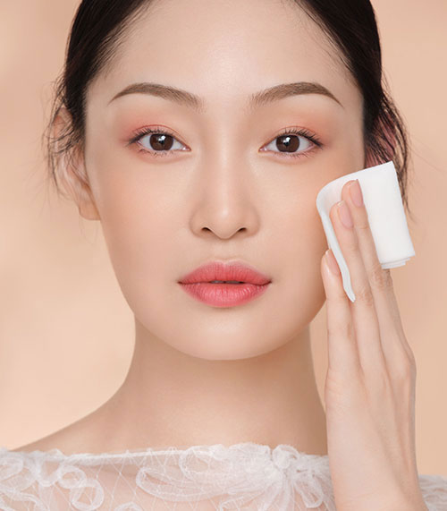 Best-18-Facial-Wipes-for-Clear-Skin-in-2025-SYWIPE