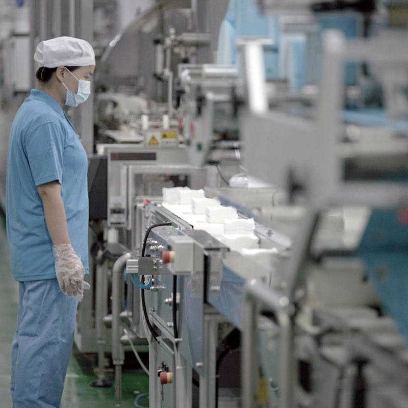 How to Choose a Top OEM Wet Wipes Manufacturer?